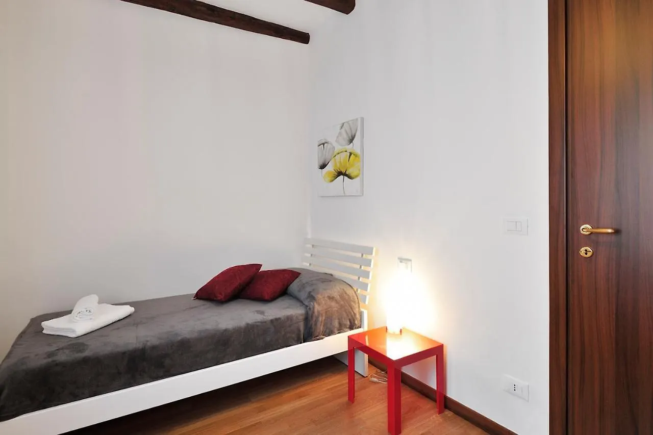 Ca Venezia Design Apartment 0*, Venice Italy